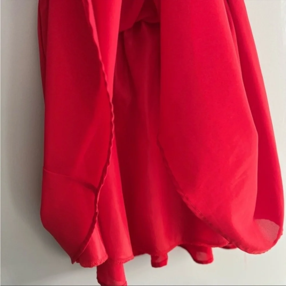 MISSGUIDED red dress - halter, keyhole top with pleated detail. A-line skirt - Picture 13 of 14